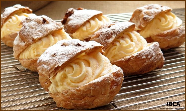 cream puffs