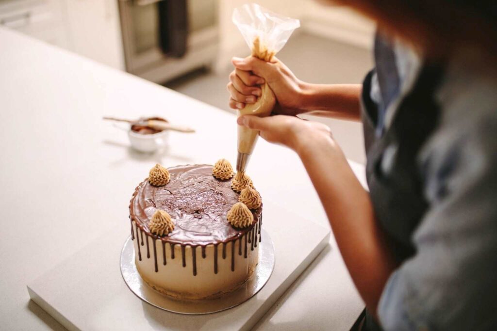 cake artist cake designer